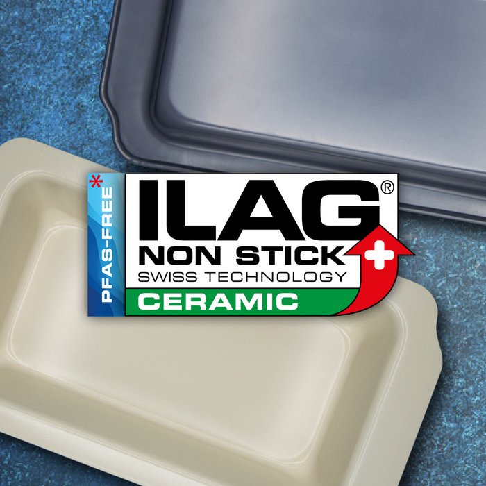 Inside of two casserole dishes in beige and anthracite - ILAG logo with green shaded Ceramic lettering in the center and on the left hand side an extra labeling "PFAS-FREE" in blue